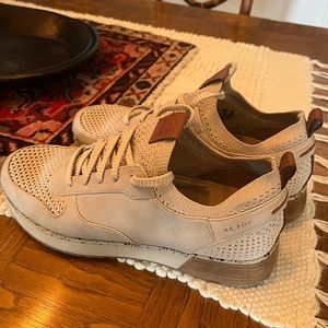 Dr. Scholl’s Womens Sneaker